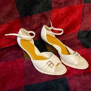 Aerosoles, what’s what, size8 white leather wedges